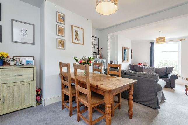 82b, Woodhead Road, Holmfirth photo 3