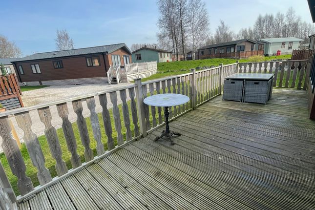 38 Lakeside, South Lakeland Leisure Village, Carnforth photo 4