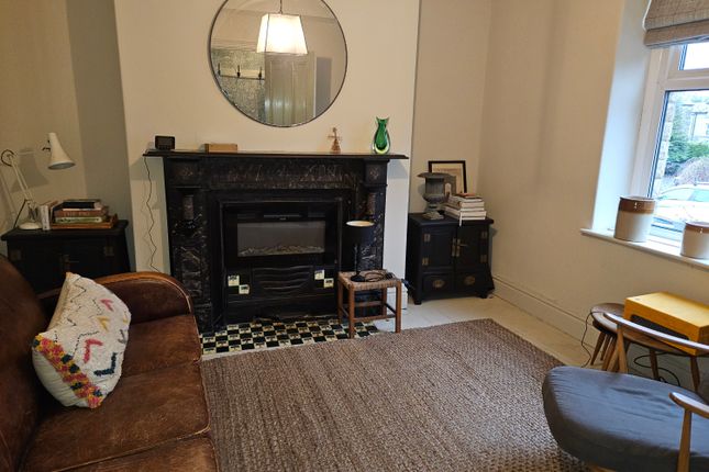 2, Heath Street, Buxton photo 3