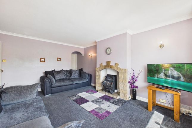 35, Manor House Road, Bradford photo 3