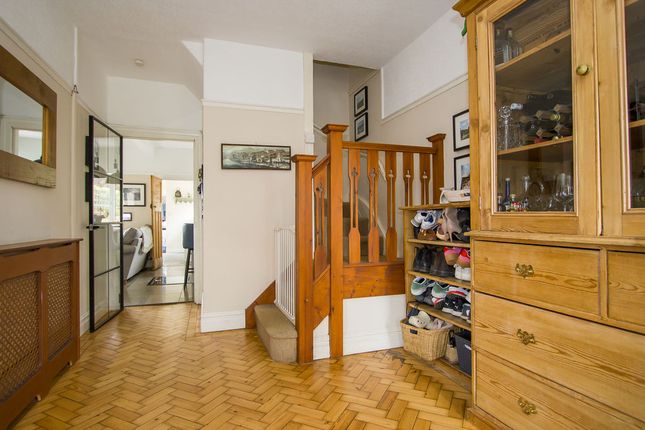 61, Redlands Road, Penarth photo 2