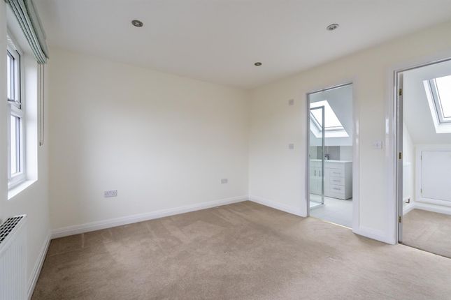 Oak House, Blacklee Close, Northfields, York photo 4