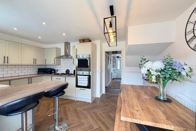 14 Hadrians Walk, Scarborough photo 4