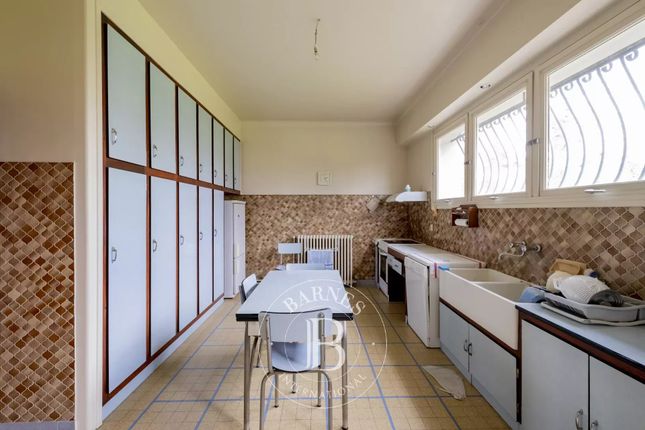Detached house for sale in Bordeaux, Caudéran, 33200, France