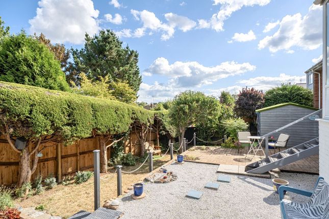 6 Grange Close, Exmouth photo 4