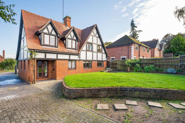 Thumbnail Detached house for sale in Western Road, Henley-On-Thames
