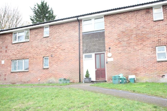 Thumbnail Flat for sale in Hayfield Court, Eastbury