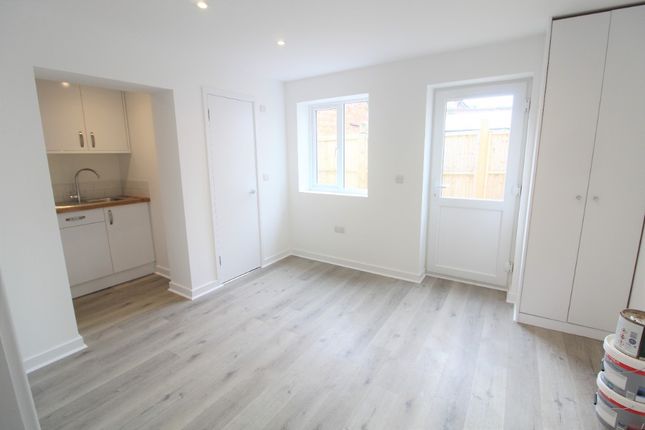 Thumbnail Flat to rent in Coombe Terrace, Moulsecoomb, Brighton