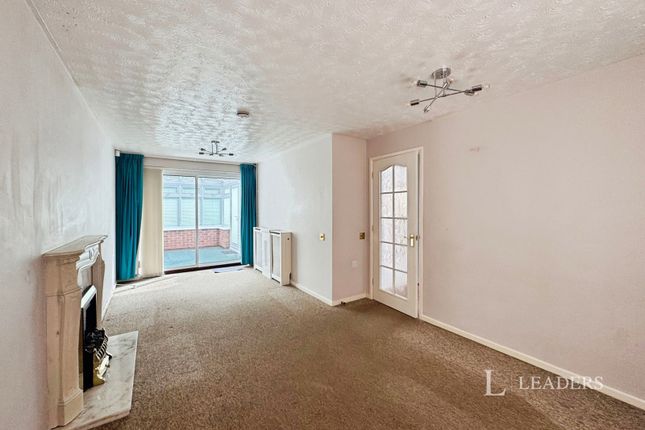 6, Valley Park Drive, Waterlooville photo 3