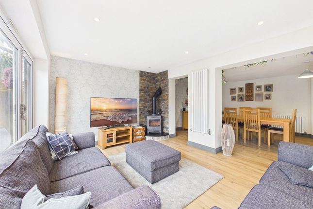 8, Kingdon Way, Devon photo 4