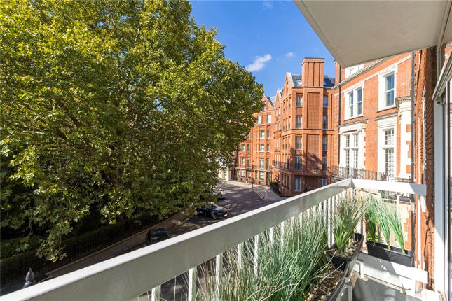 7 Clunie House, 4-7, Hans Place, London photo 2