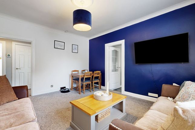 36, Hillend Crescent, Glasgow photo 3