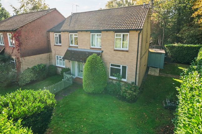 1-bed flat on Alterton Close, Woking, £140,000