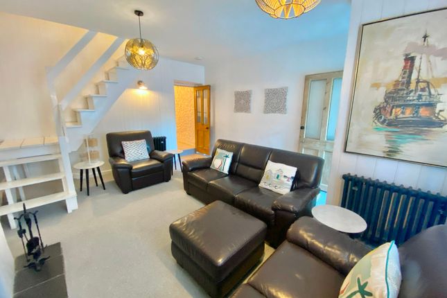 27 Meadfoot Lane, Torquay photo 2