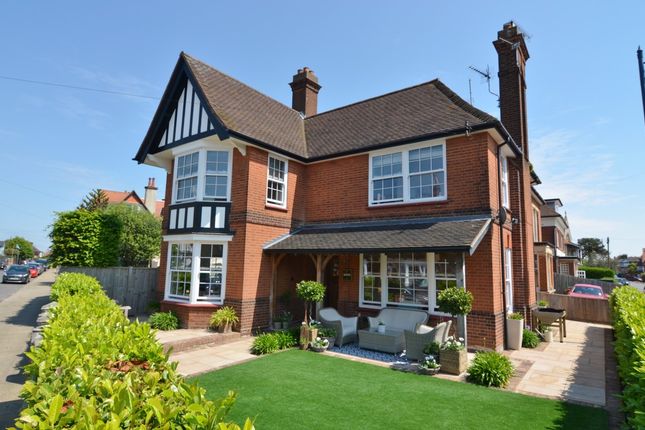 Thumbnail Detached house for sale in Queens Road, Felixstowe