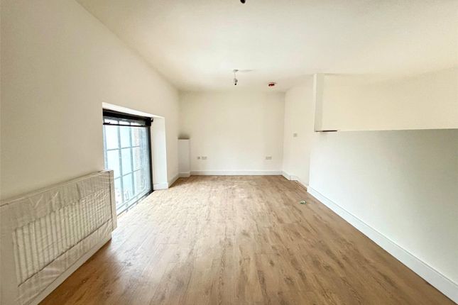 Flat 2, 41, Kingswell Street, Northamptonshire photo 5