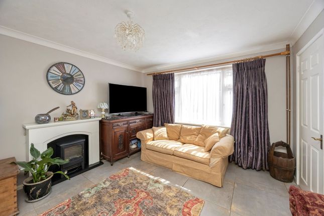 5 Newland Road, Steyning photo 2