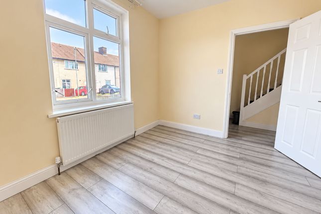 Treswell Road - 4 Bedroom House, London photo 5