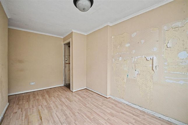 11, High Street, RUGELEY photo 4