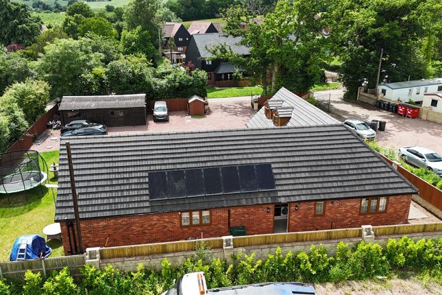 Three Oaks, Southend Lane, Newent photo 2