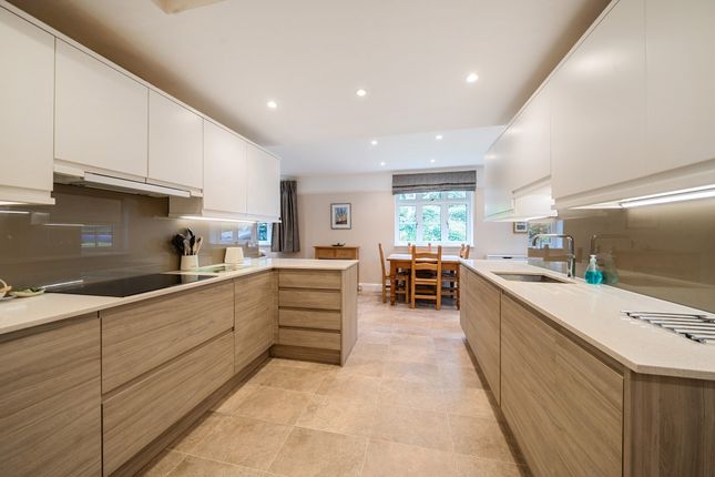 The Heights, 12, Heathyfields Road, Farnham photo 3