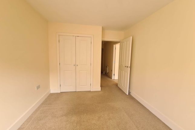28, Stanton House Coxhill Way, Aylesbury photo 4