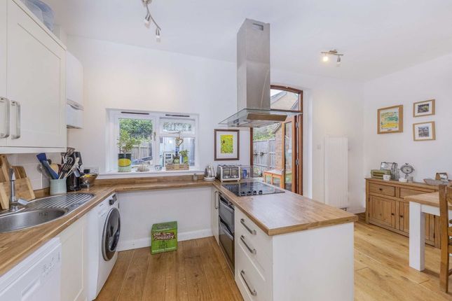 Terraced house to rent in Havelock Road, London