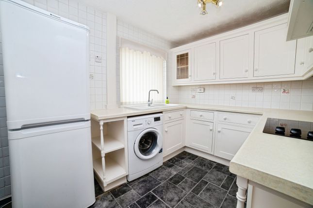 20, Kingfield Close, Mansfield photo 2