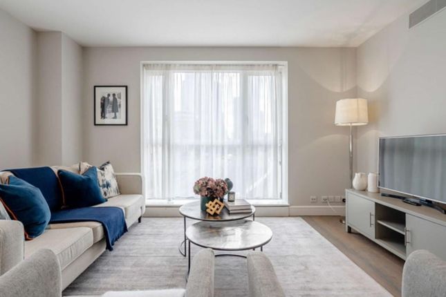 1-bed flat on Apartment 14 Circus Apartments 39, Westferry Circus, London, £2,912/mo
