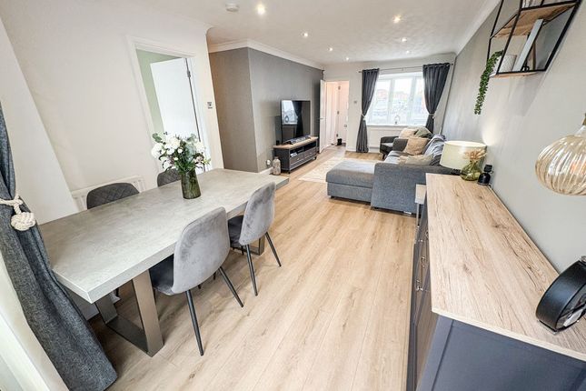 25, Honister Way, Blyth photo 2