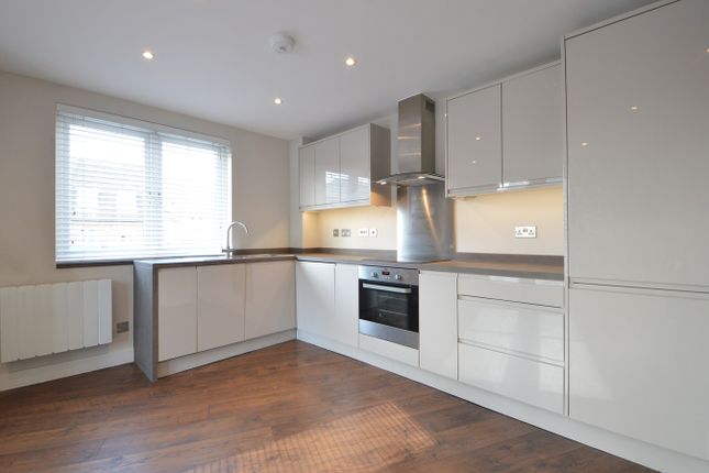 Flat to rent in Crown House, 2 Church Street, Walton-On-Thames