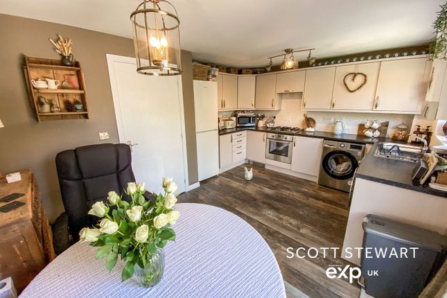 35, Leaf Avenue, Peterborough photo 4