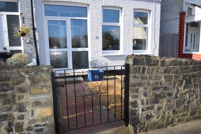 Flats For Sale In Crowborough Road Southend On Sea Ss2