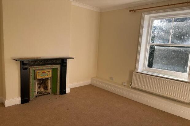 Flat to rent in Piercy End, York