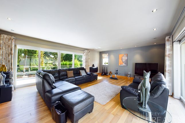 7, Hillcrest Gardens, Nottingham photo 3