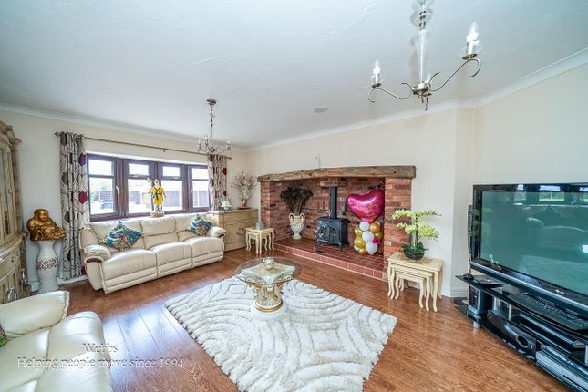 Highfield Farm, 158 Walsall Road, Walsall photo 4