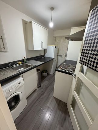 129, Main Street, Glasgow photo 5