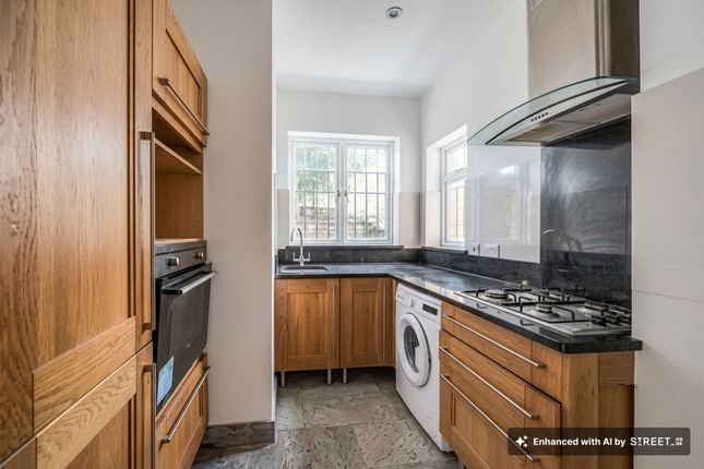 61a Mead Road, Edgware photo 3