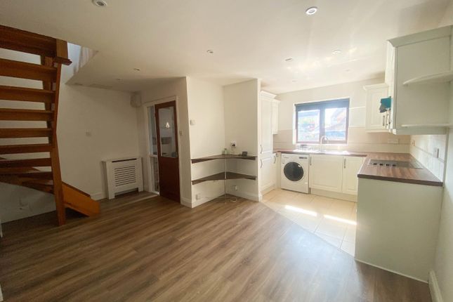 14, Riddy Close, Hauxton, Cambridge photo 2