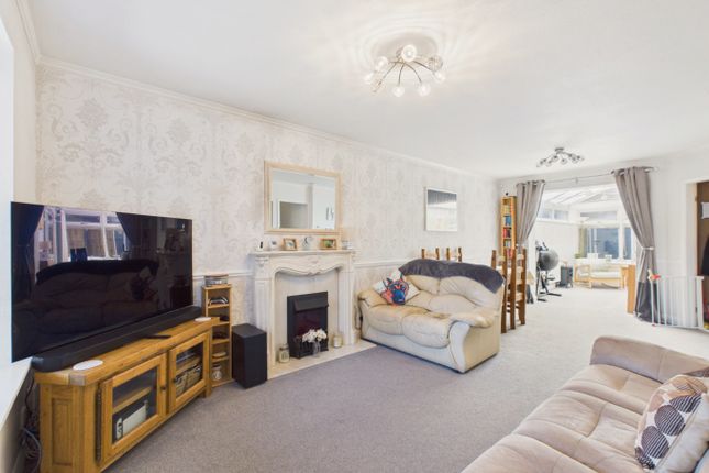 27 Harlequin Drive, Kingswood, East Riding Of Yorkshire photo 2