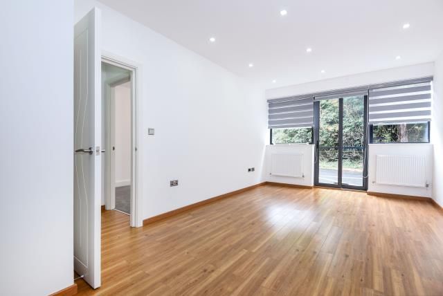 Flat 3 Kian Court, Southfield Road, Witney photo 5