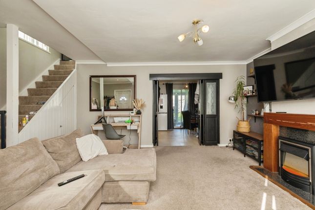 21, Coleshill Drive, Avon photo 2