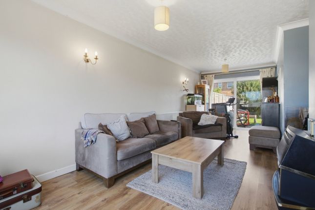 16, Grange Lane, Worcester photo 3