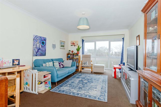 Flat for sale in The Strand, Goring-By-Sea, Worthing