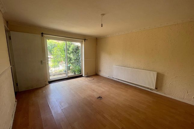 Thumbnail Semi-detached house to rent in Primula Court, Basildon