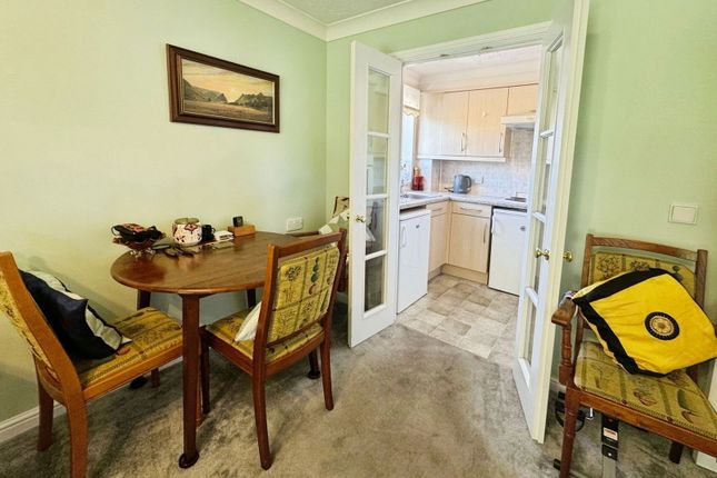 Carlton Court,24, Blenheim Road, Minehead photo 4