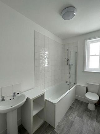Palmeira Square, Hove photo 4