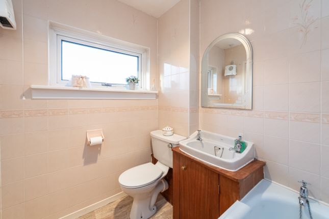 End terrace house for sale in 13 Churchway, Longniddry