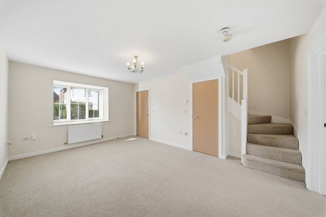 12, Woodhouse Gardens, Nottingham photo 3