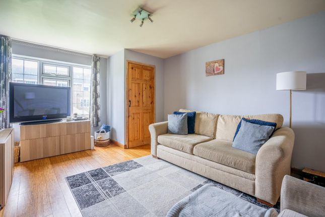 Town house for sale in Ostlers Close, Copmanthorpe, York